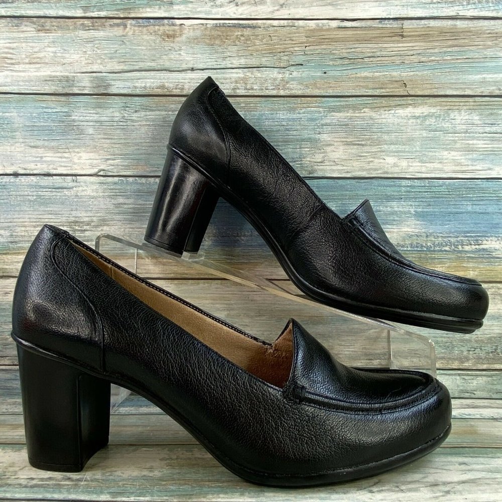 Naturalizer Quicker Black Leather Pumps